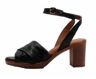 Women's sandals