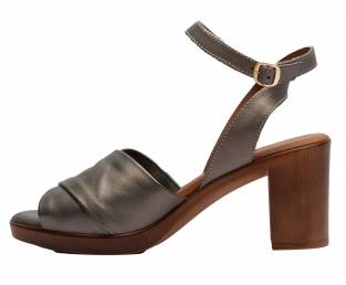 B Queen Borovo women's sandals