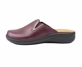 Women's slippers, Bordeaux