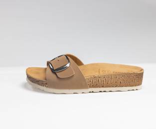 Women's slippers, Sands