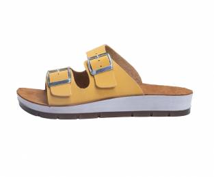 Women's slippers, Yellow