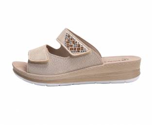 Women's slippers, Sands